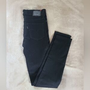 NWT Black Levi's